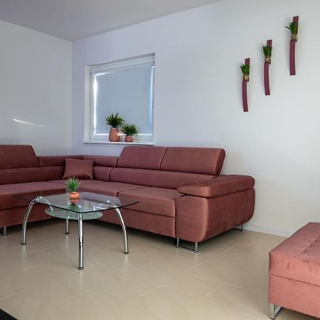Apartament Przy Parku Z Duzym Tarasem ,Prywatny Parking Appartamento Świnoujście Esterno foto