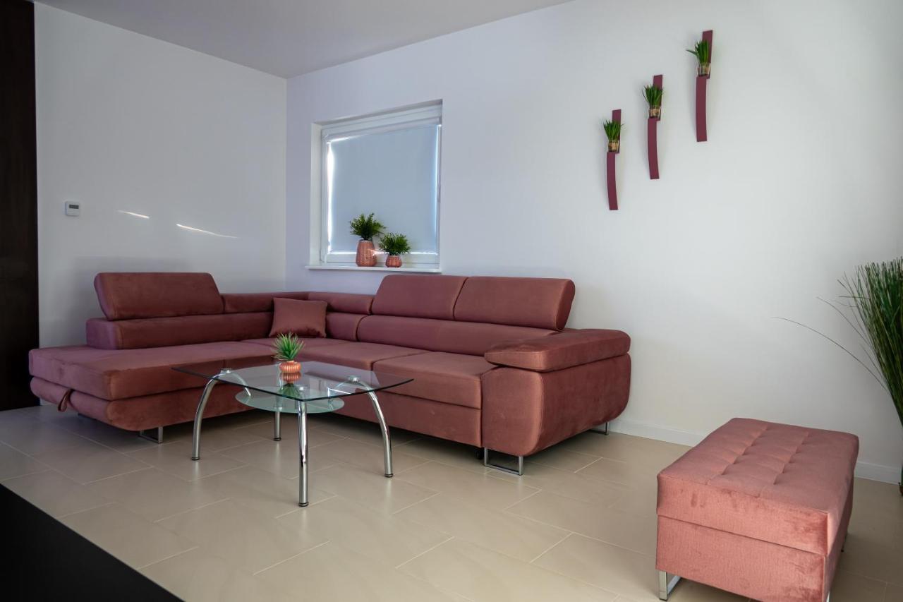 Apartament Przy Parku Z Duzym Tarasem ,Prywatny Parking Appartamento Świnoujście Esterno foto